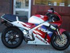 Honda RVF 400R (NC35)